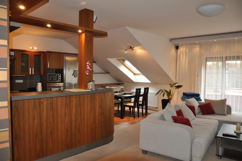 Apartman Bila Hora - Roudna Пилзен Стая снимка